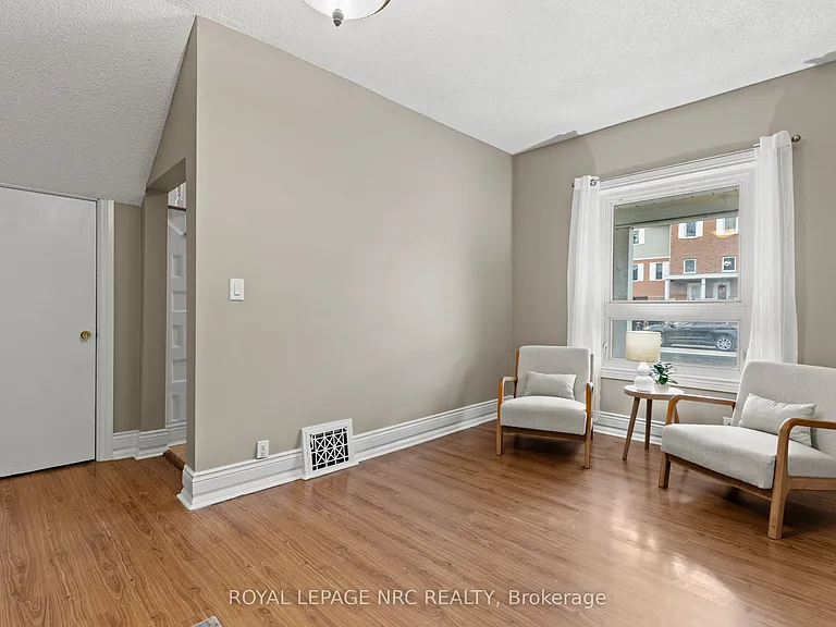 22 Denistoun St — Photo 13