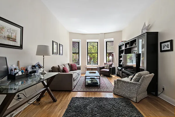 Rented by Compass | media 13