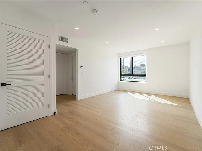 7510 Sepulveda Blvd #304 — Photo 19