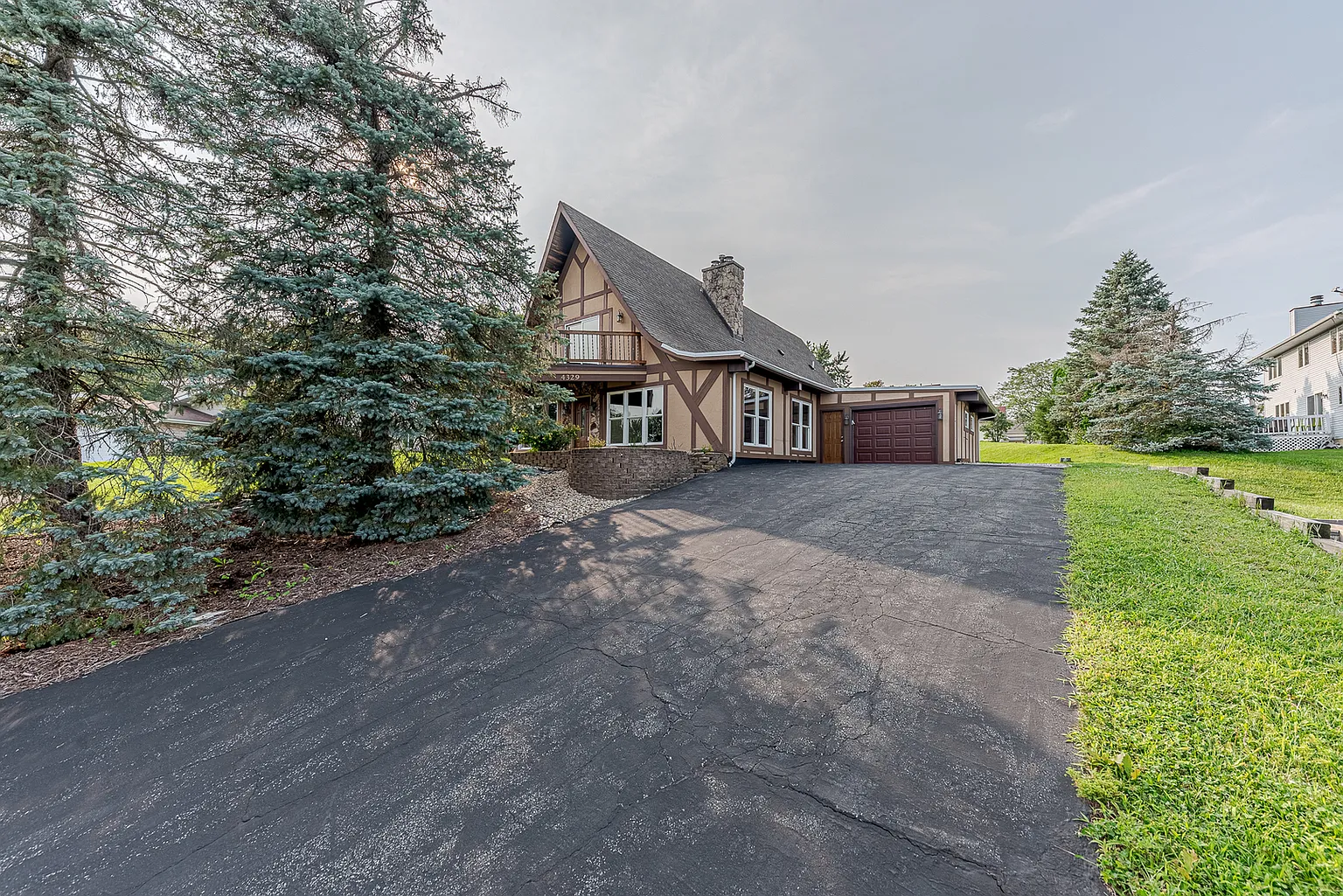 4329 Pinehurst Ct photo 1