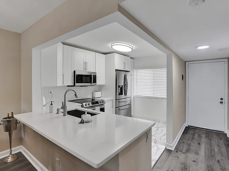 3601 Inverrary Dr #109 — Photo 6