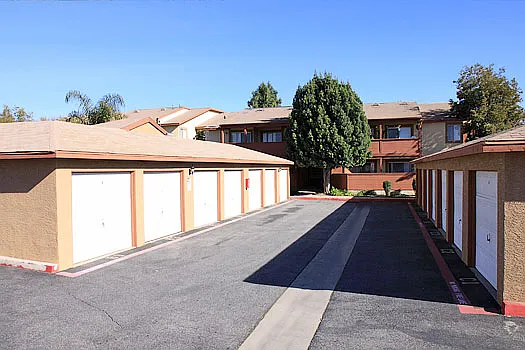 Meadowood Apartments parking garages
