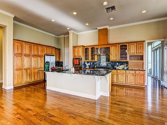 3rd image of 954 Gold Nugget Cir