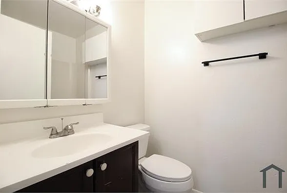 860 E Brown Rd #32 — Photo 17