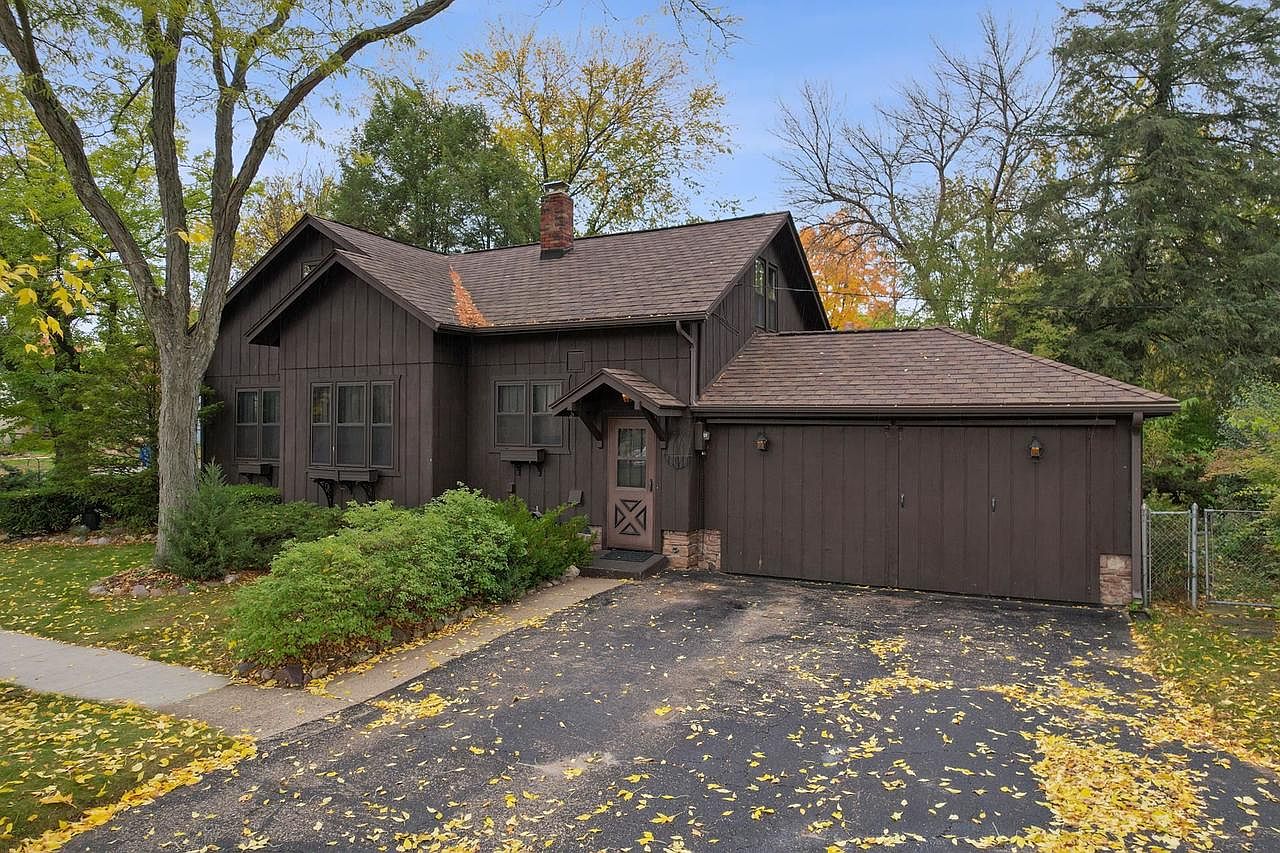 1102 Church Street, Wisconsin Dells, WI 53965 Zillow
