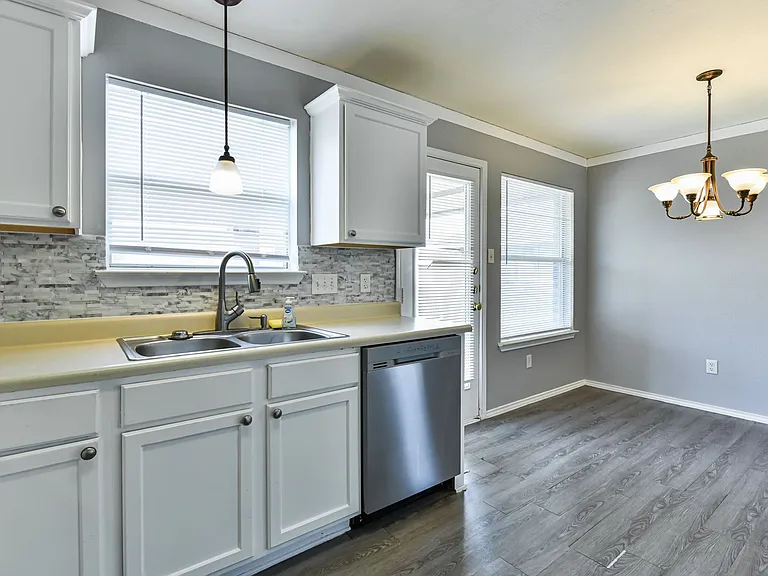 4600 Donegal Bay Ct — Photo 11