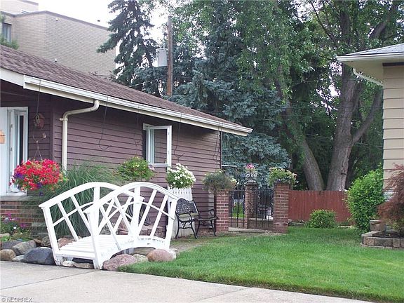 2nd image of 4394 Park West Oval