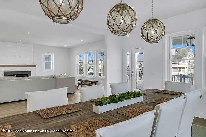 916 Ocean Ave #WEEKLY PRICE — Photo 11