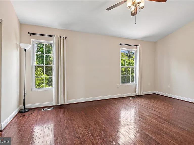 17 Ruddington Ct — Photo 39