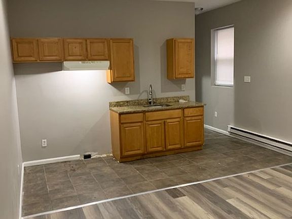 2nd image of 2013 Hart Ln Floor 1