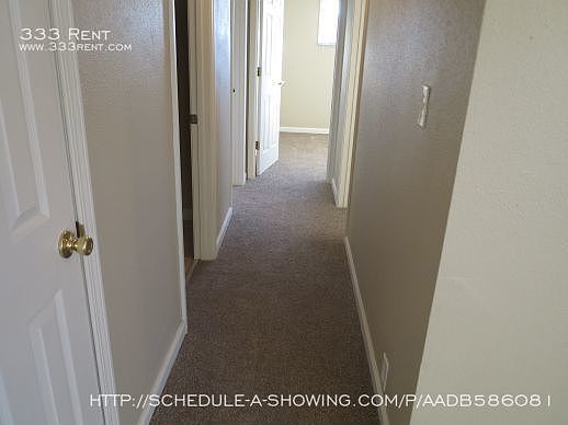 4th image of 11417 Oakland Ave