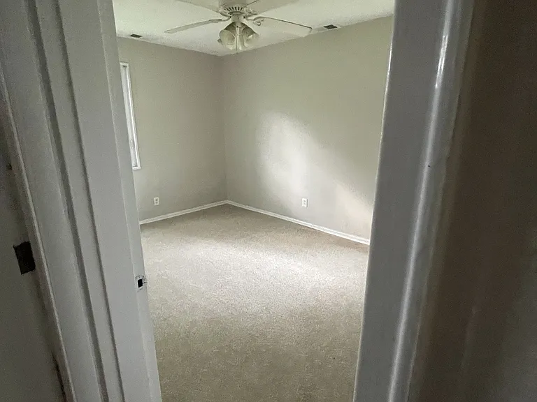 1147 Cornish St NE — Photo 6