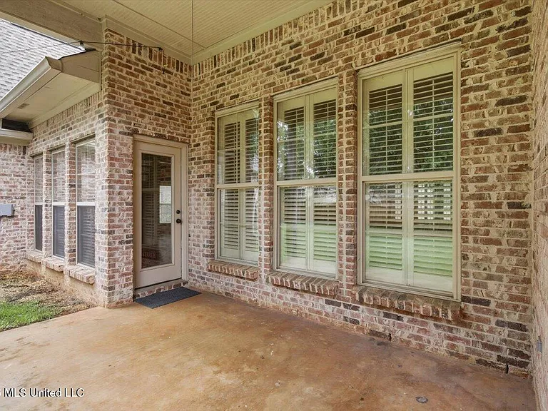 143 Sonnett Cir — Photo 42