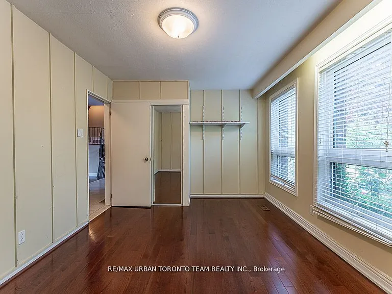 35 Brumwell St — Photo 26