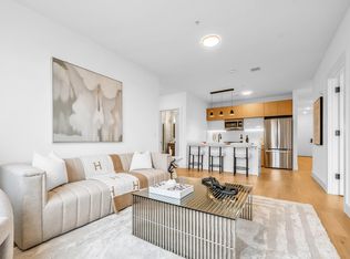 649 38th St #212, Union City, NJ 07087