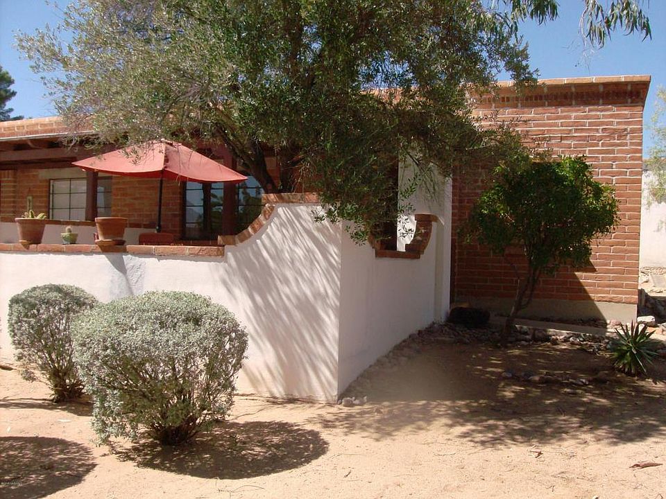 1st image of 364 S Paseo Lobo