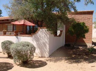 364 S Paseo Lobo, Green Valley, AZ 85614