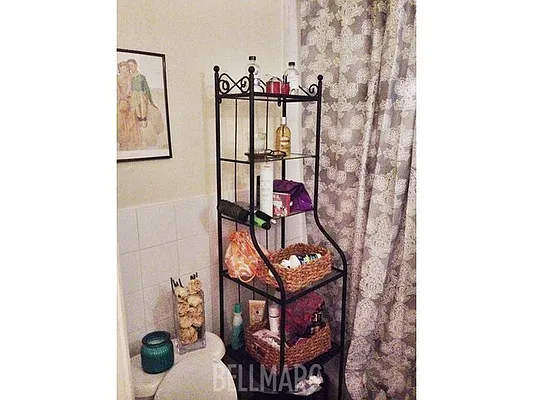 Rented by Bellmarc Realty | media 8