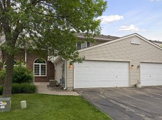 1021 Primrose Ln, Waconia, MN 55387