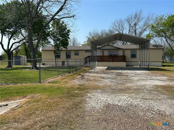 1085 State Highway 185 E, Seadrift, TX 77983