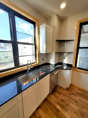 Rented by Brooklyn Real Estate Services | media 4