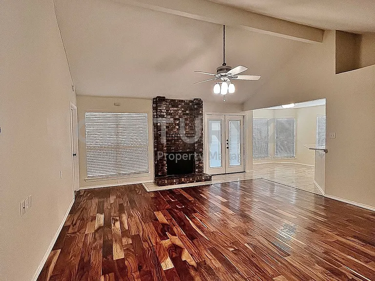 4808 Waxwing Dr — Photo 4