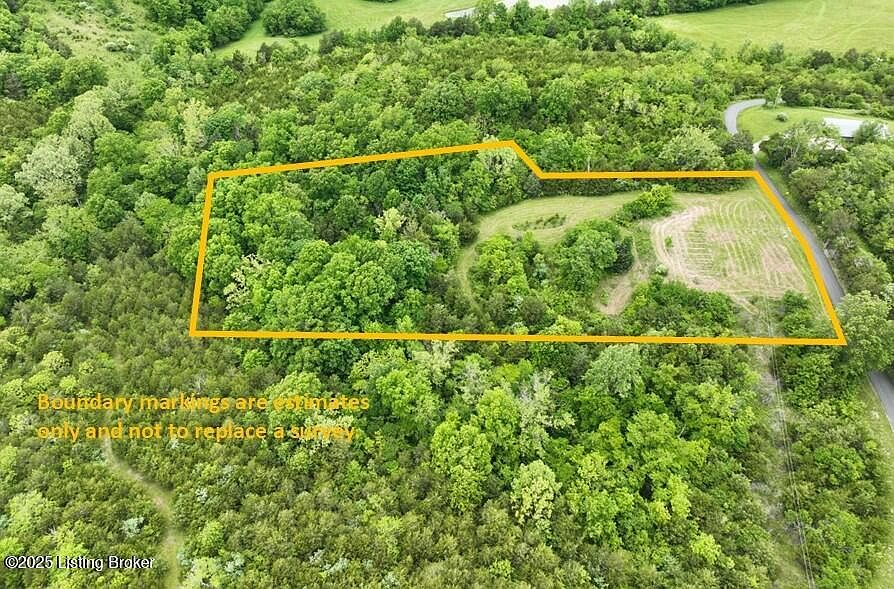 1st image of 440 Cap Bottom Ln