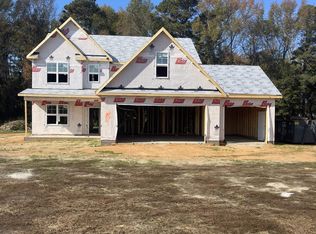 215 Mamie Upchurch Rd, Lillington, NC 27546