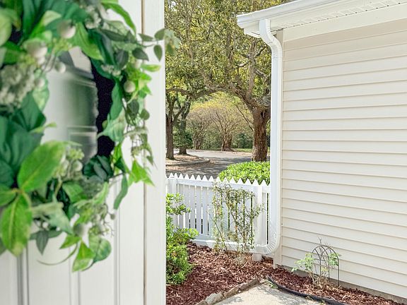 5th image of 5813 Wrightsville Avenue Apt 172