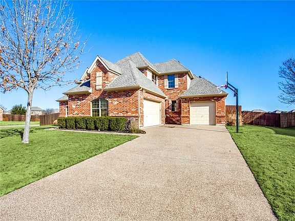 2nd image of 308 Creekside Trl
