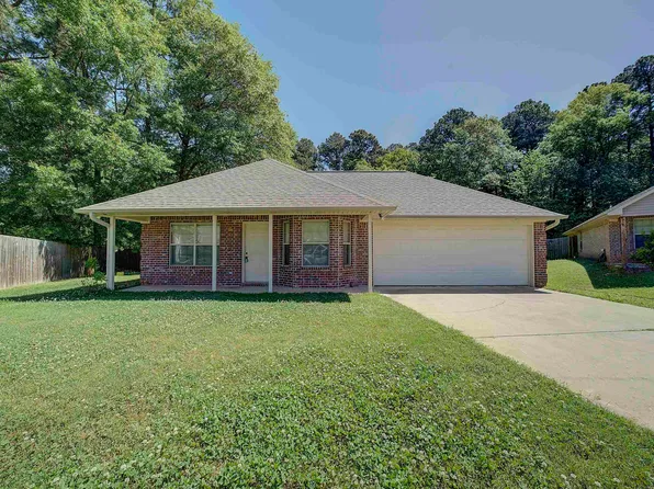 921 Vicki Ln, Texarkana, AR 71854