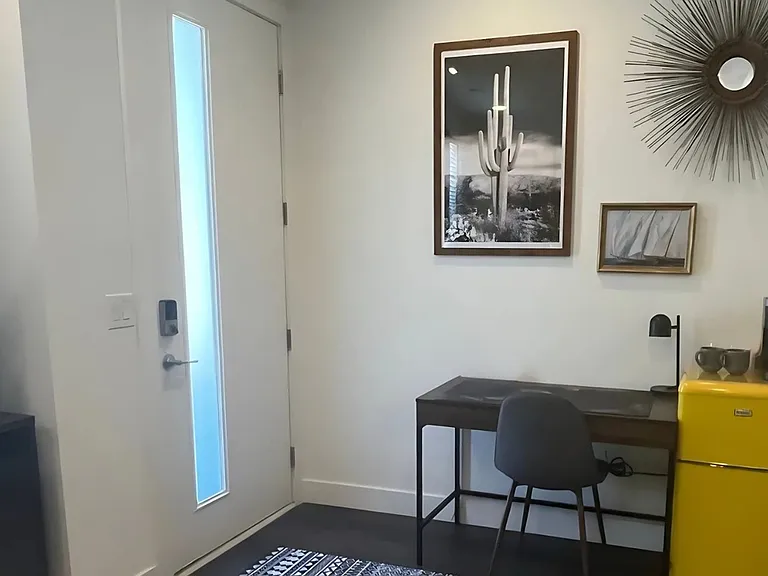 928 Navajo St — Photo 4