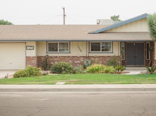 1500 Windsor Dr, Kingsburg, CA 93631