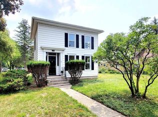 121 N 5th St, Delavan, WI 53115