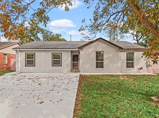 112 Grantham Rd, Baytown, TX 77521