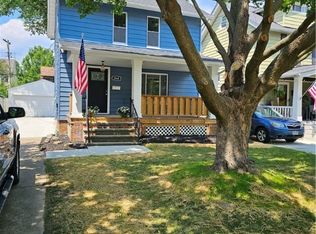 2068 Carabel Ave, Lakewood, OH