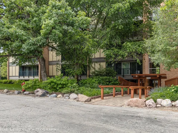 6000 Oakwood Dr APT 5B, Lisle, IL 60532