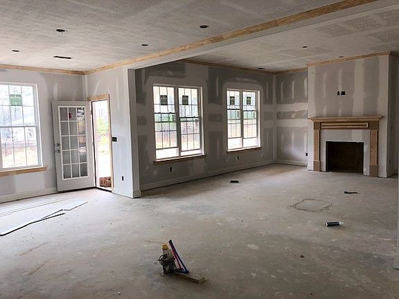 3rd image of 110 Caroleton Drive Grovetown