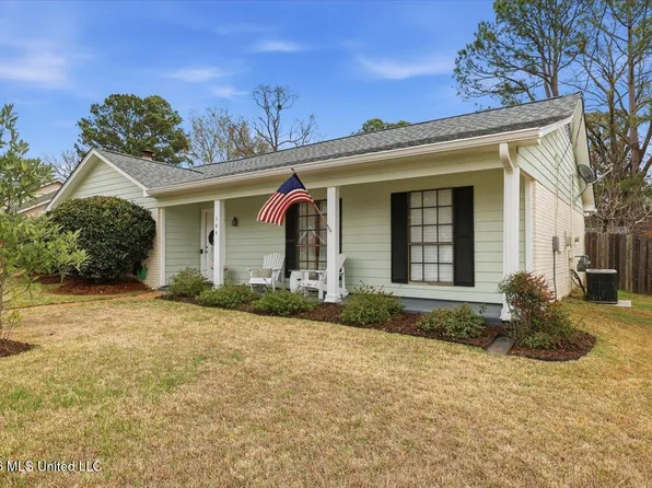 304 Longmeadow Dr, Ridgeland, MS 39157