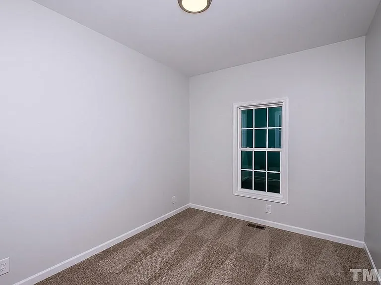 2612 Holloway St — Photo 2
