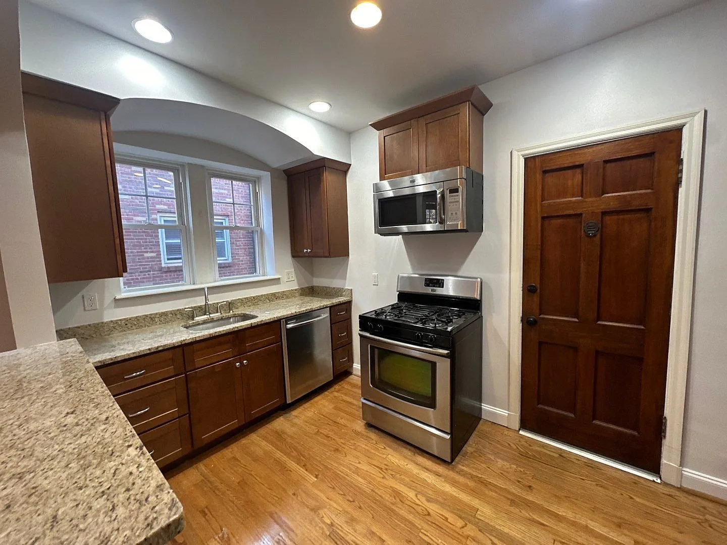 Hanley Road Apartments — Photo 2