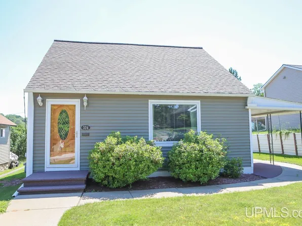 324 Cleveland Ave, Kingsford, MI 49802
