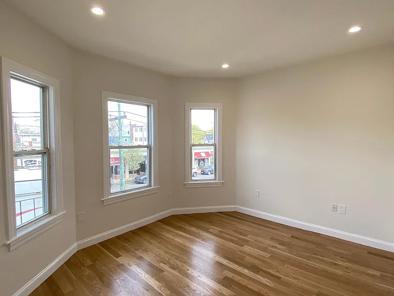 258 Belmont St #2 — Photo 14