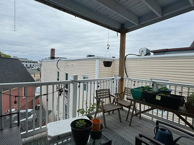 6 Giles Park #2A — Photo 13