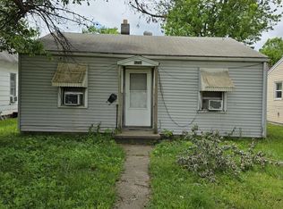 2167 N Woodford St, Decatur, IL 62526
