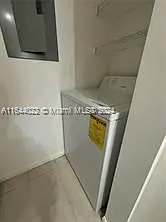 7970 N Nob Hill Rd — Photo 5