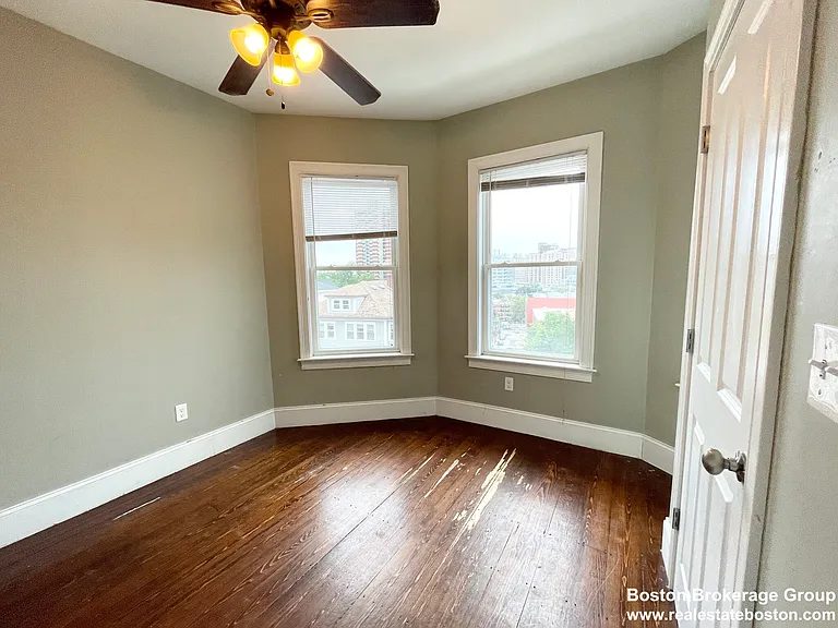 178 Hillside St #2 — Photo 10
