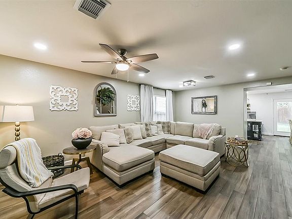 5th image of 4211 Landshire Bend Drive