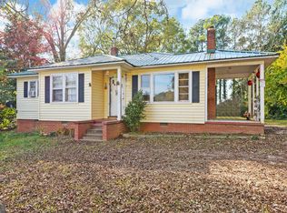 58 Nassau St, Toccoa, GA 30577