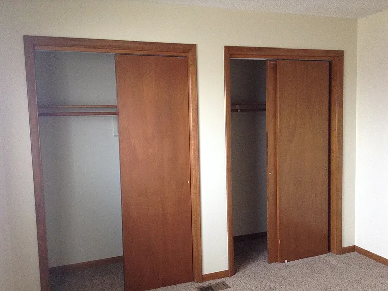717 Ridgewood Dr — Photo 13